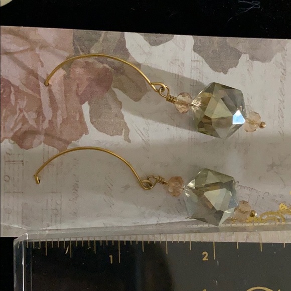 Gray/Green & Gold Pierced Earrings - Picture 3 of 4